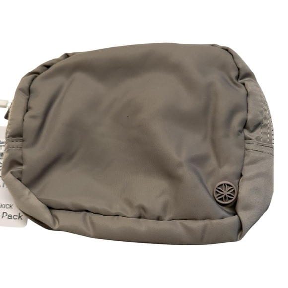 Gaiam Sidekick Waist Pack Nylon Khaki- New - Picture 2 of 4